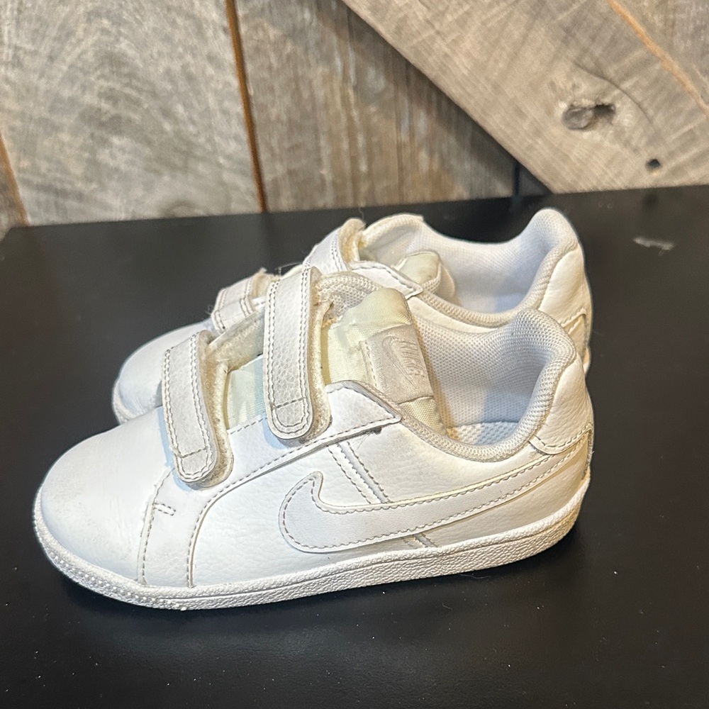 Nike Toddler All-White Velcro Sneakers